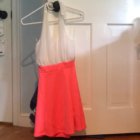 Charlotte Russe Dresses & Skirts - Halter style Charlotte Russe dress